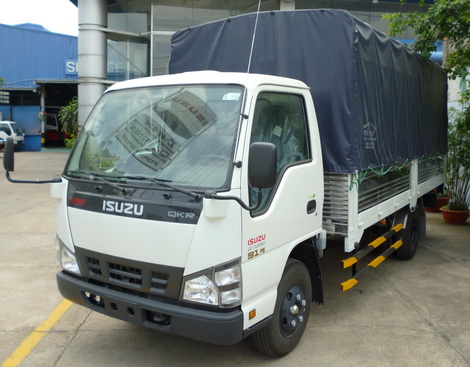 Ban xe tai Isuzu 22 tan vao thanh pho QKR55H 2T2