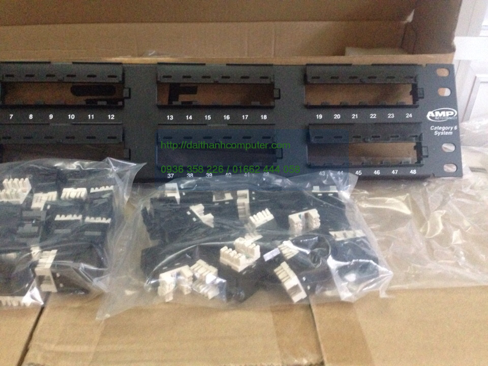 Patch Panel Cat6e 48port Chinh Hang PN 13750152 AMP