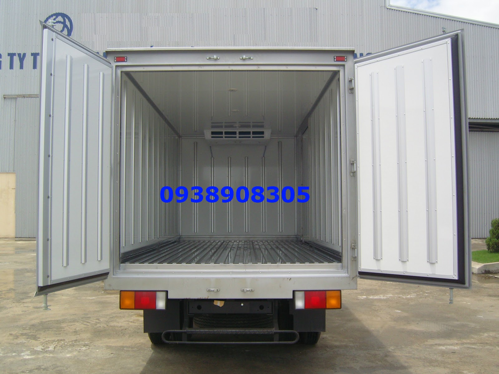 Xe tai dong lanh hyundai hd72 nhap khau nguyen chiec 35 tan payload 3100kg