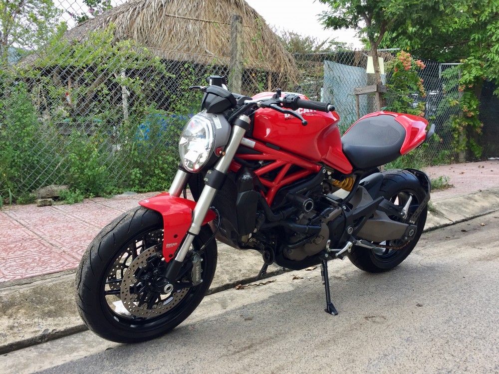 Can ban gap xe Ducati 821 dk 2016 chay 2000km moi 99