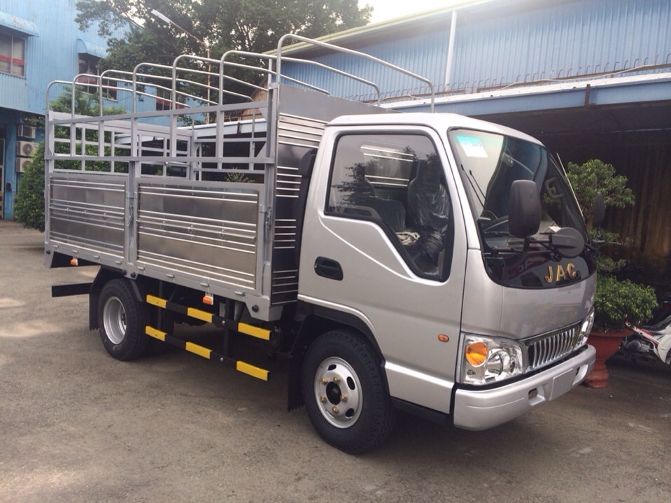 Ban xe tai jac HFC1030K4 tairtrongj 24 tan dong co ISUZU