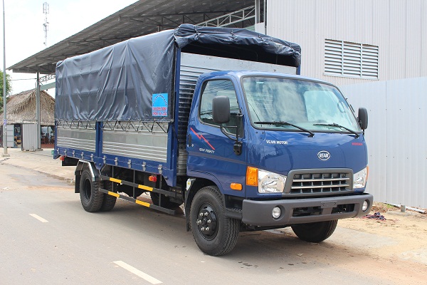 Ban xe tai veam hyundai hd800 8 tan dong co hyundai nhap khau