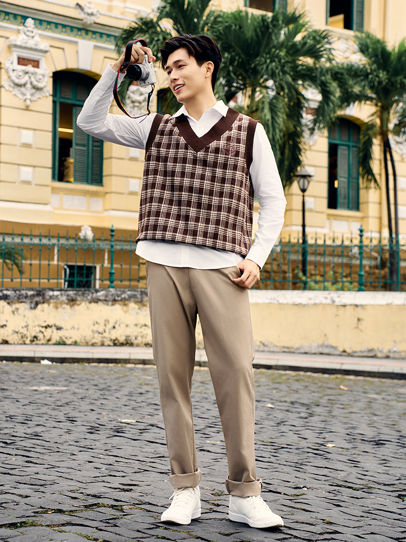 Ao Ghile Thun Caro Theu Logo Form Regular AG001 Mau Nau