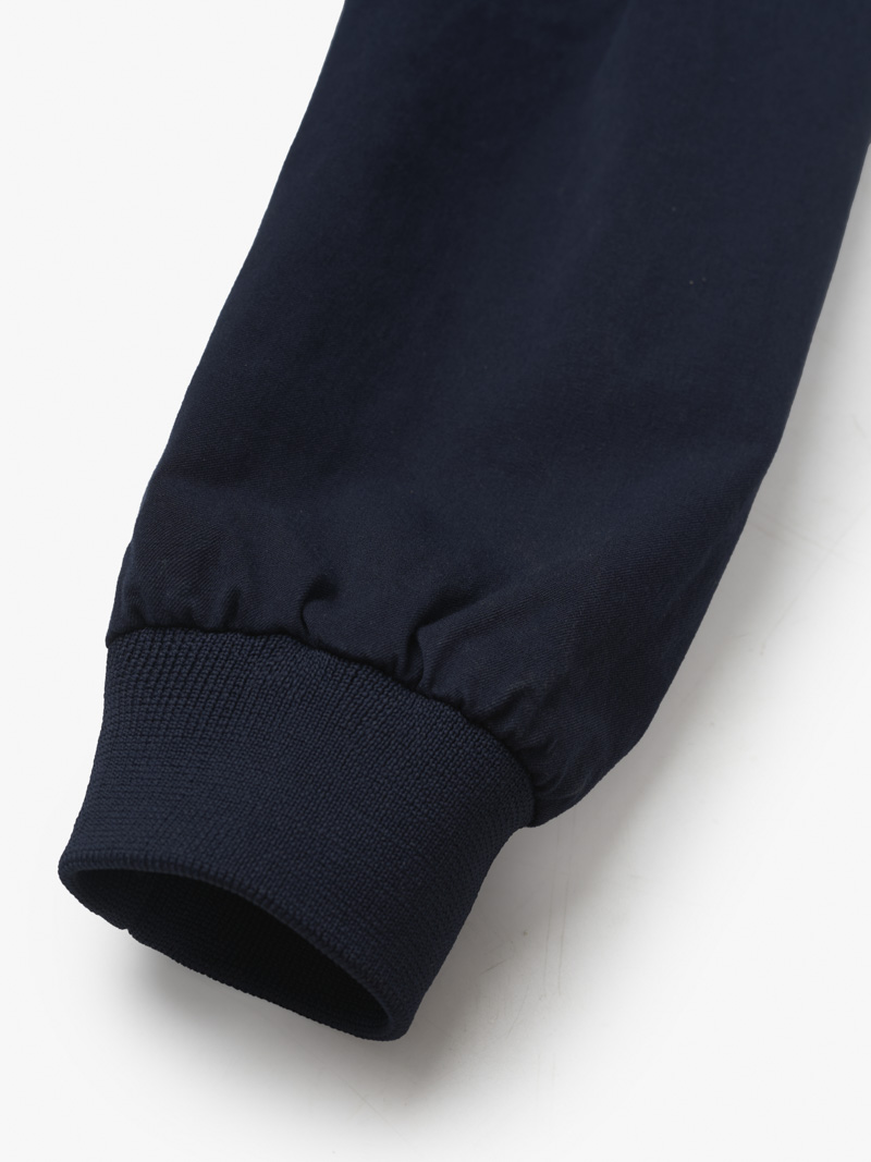 Ao Khoac Bomber 2 Tui Hop In O Nguc Form Regular AK064 Mau Xanh Den