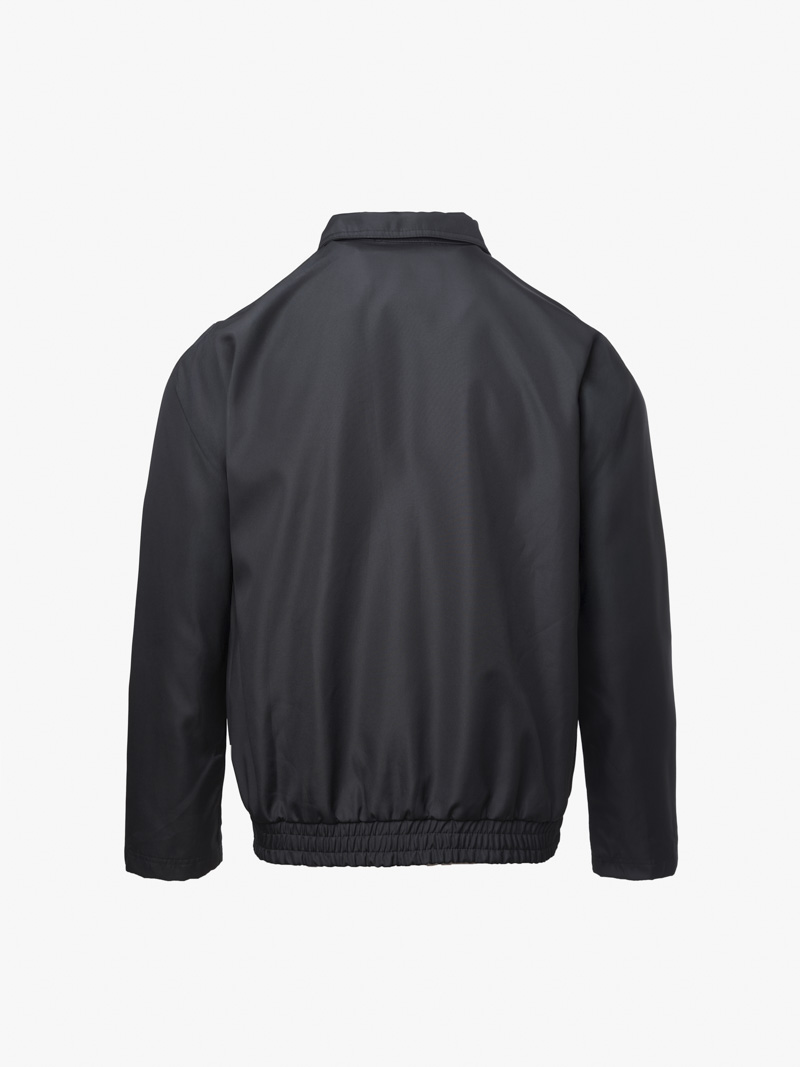 Ao Khoac Du Ep Tui Hop Form Regular AK065 Mau Den