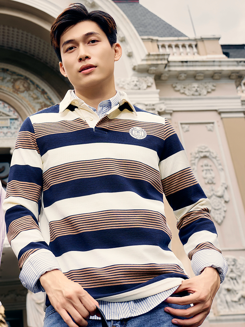 Ao Rugby Shirt Soc Ngang In Logo Preppy Heritage O Nguc Form Regular PO150 Soc Xanh Den