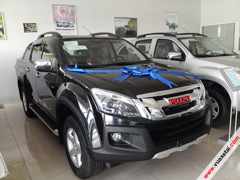 Ban tai Isuzu Dmax Xmotion 2016