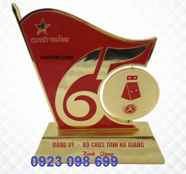 Cong ty chuyen thiet ke qua tang de ban chan giay de ban bieu trung de ban cao capqua tang bo so