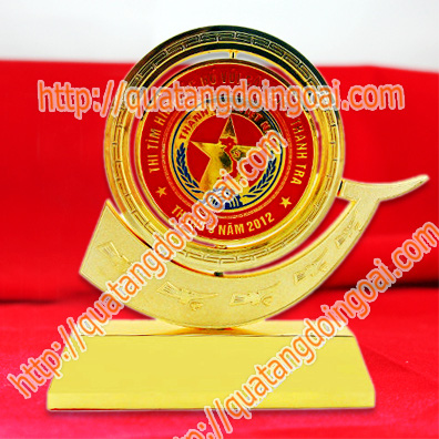 Cong ty chuyen thiet ke qua tang de ban chan giay de ban bieu trung de ban cao capqua tang bo so