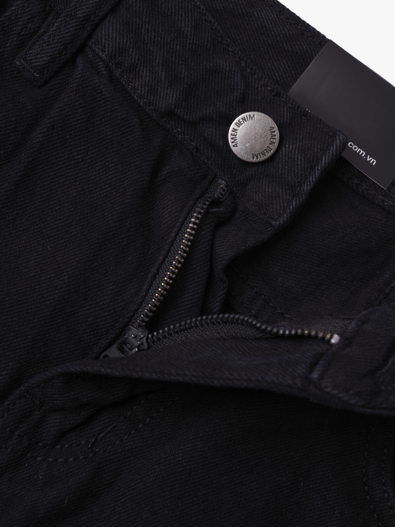 Quan Jeans Den Tron Form Straight QJ102