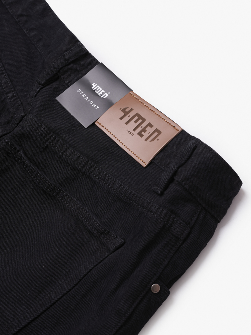 Quan Jeans Den Tron Form Straight QJ102