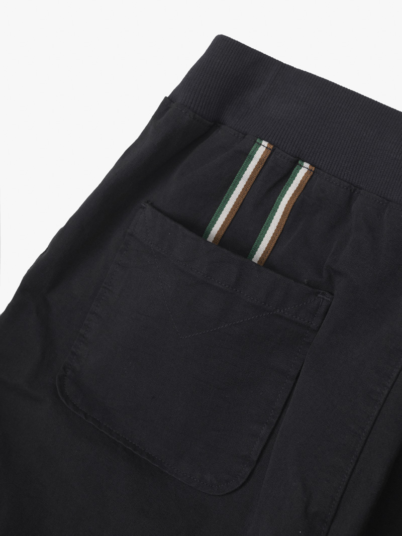 Quan Jogger Kaki Lung Thun Gan Tag Da Tam Giac Form Regular JO016 Mau Den