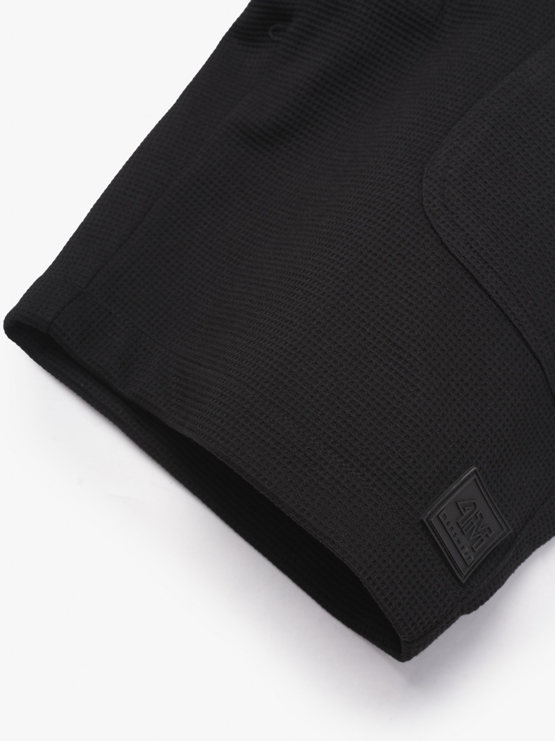 Quan Short Lung Thun Tui Xeo Gan Tag Silicon 4M Form Regular QS064 Mau Den