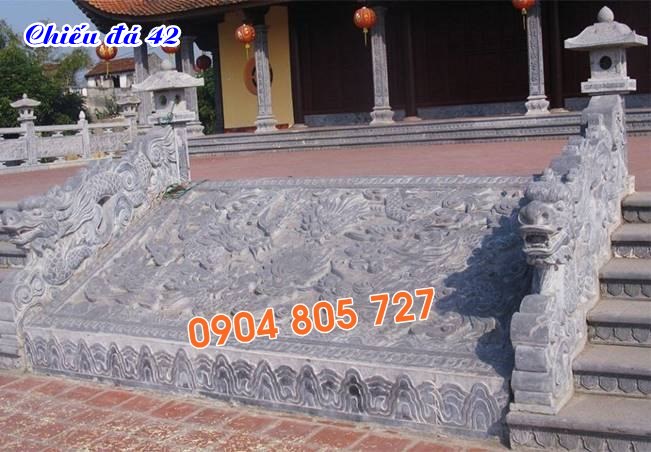 Mau chieu rong da bac tam cap nha tho ho bang da khoi dep