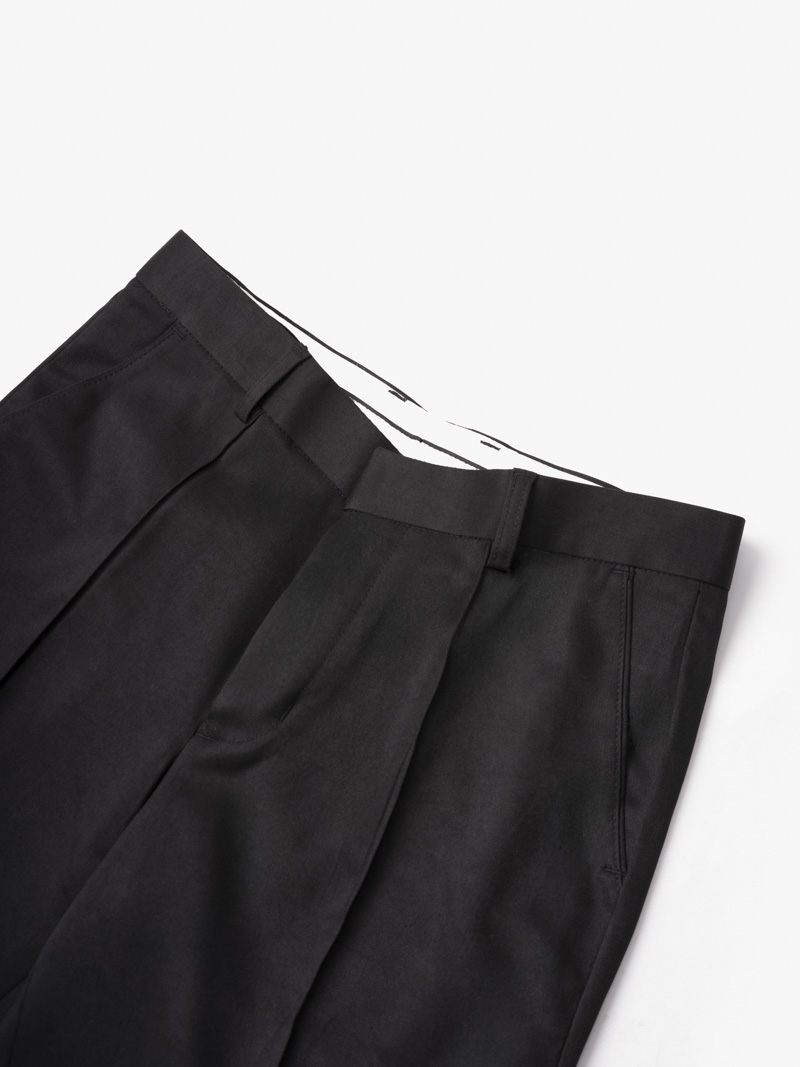 Quan Tay Phoi Day Soc O Tui Sau Form Slimfit QT066 Mau Den