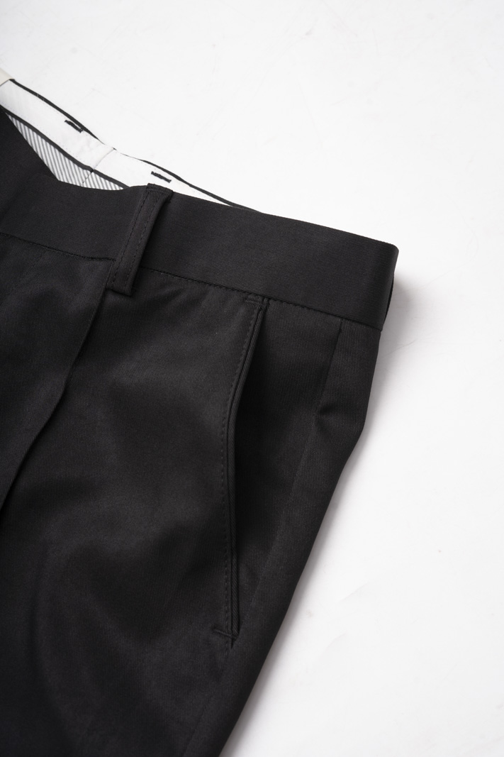 Quan Tay Phoi Day Soc O Tui Sau Form Slimfit QT066 Mau Den