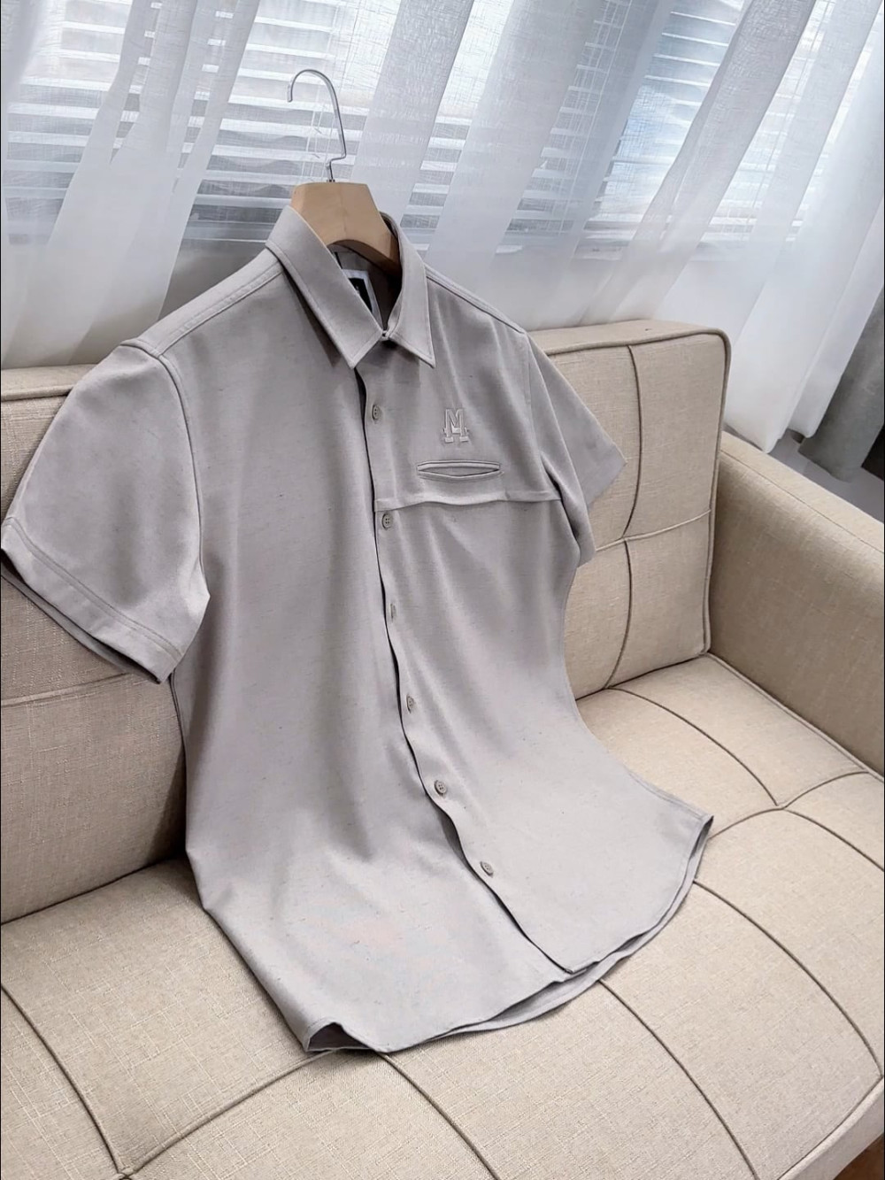 Ao So Mi Tui 2 Coi Theu Chu M Form Slimfit SM173 Mau Xam