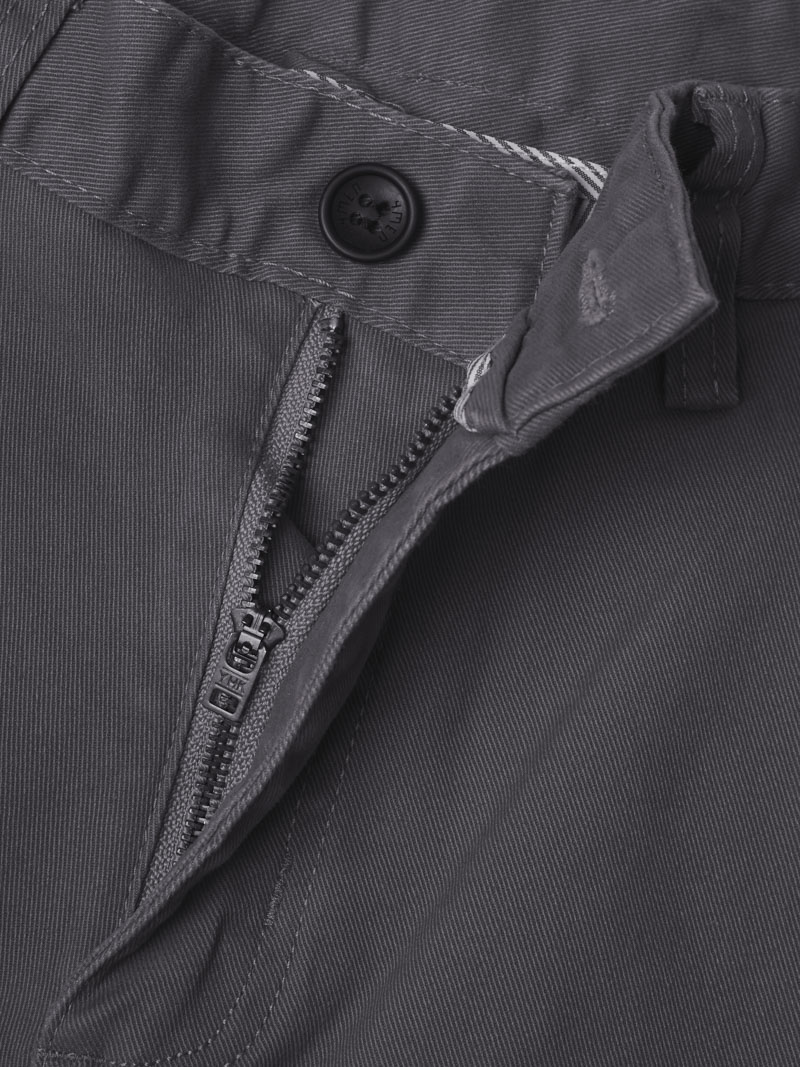 Quan Kaki Tron Signature Gan Tag Kim Loai Form Slimfit QK028 Mau Xanh Dam