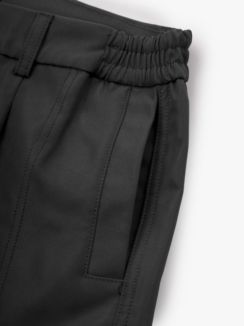 Quan Short Kaki Lung Thun Xep Ly Form Regular QS065 Mau Den